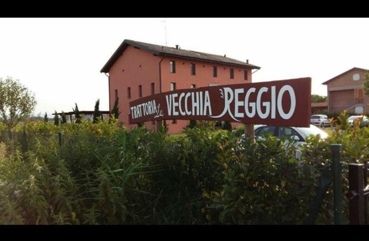 Hotel La Vecchia Reggio Reggio nell'Emilia Esterno foto
